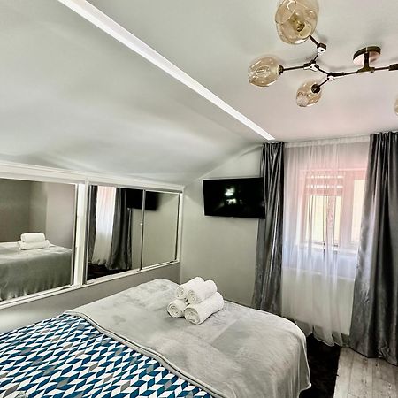 Deyinn Guest House Centrum ทูร์ดา ภายนอก รูปภาพ