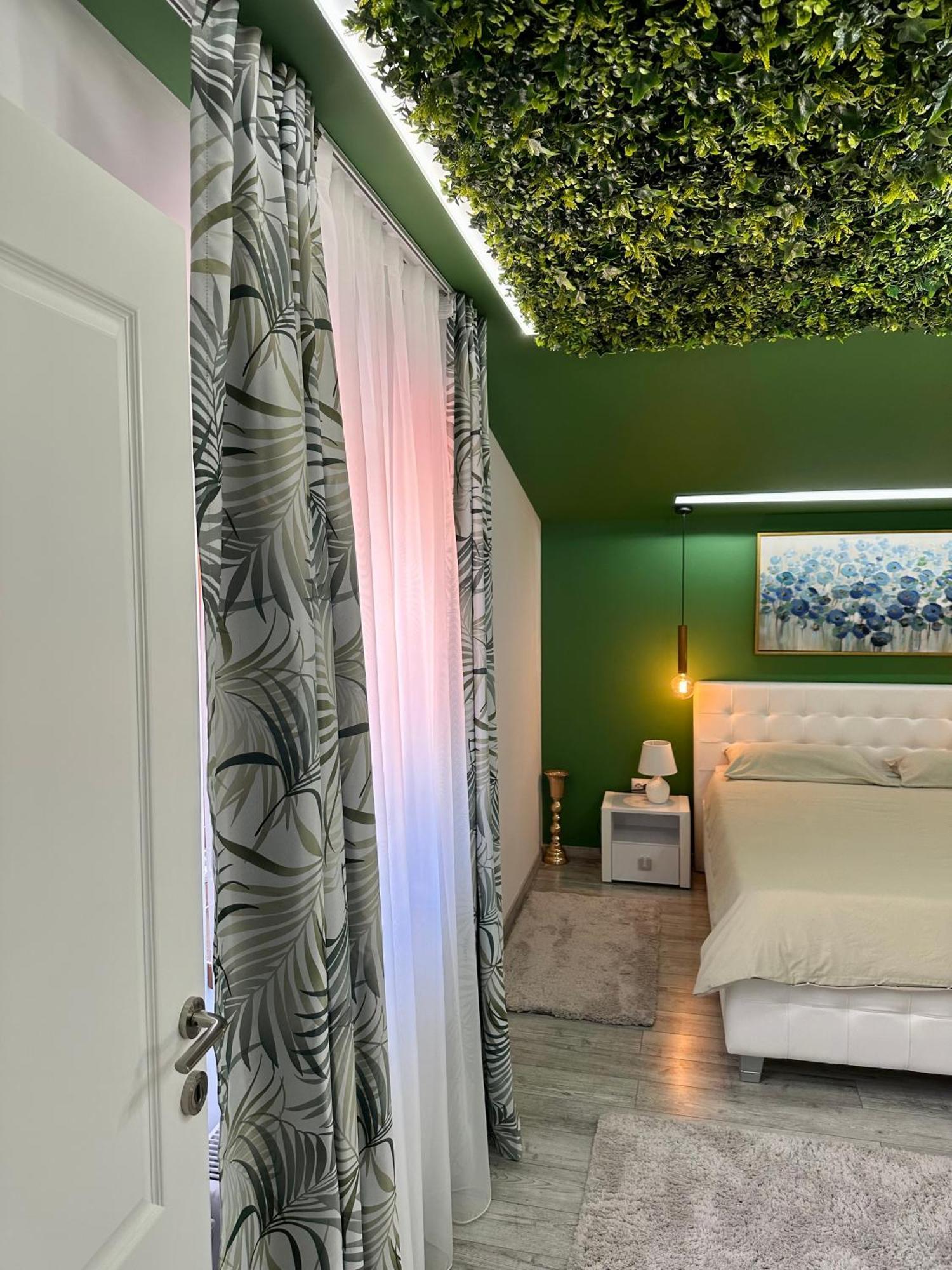 Deyinn Guest House Centrum ทูร์ดา ภายนอก รูปภาพ