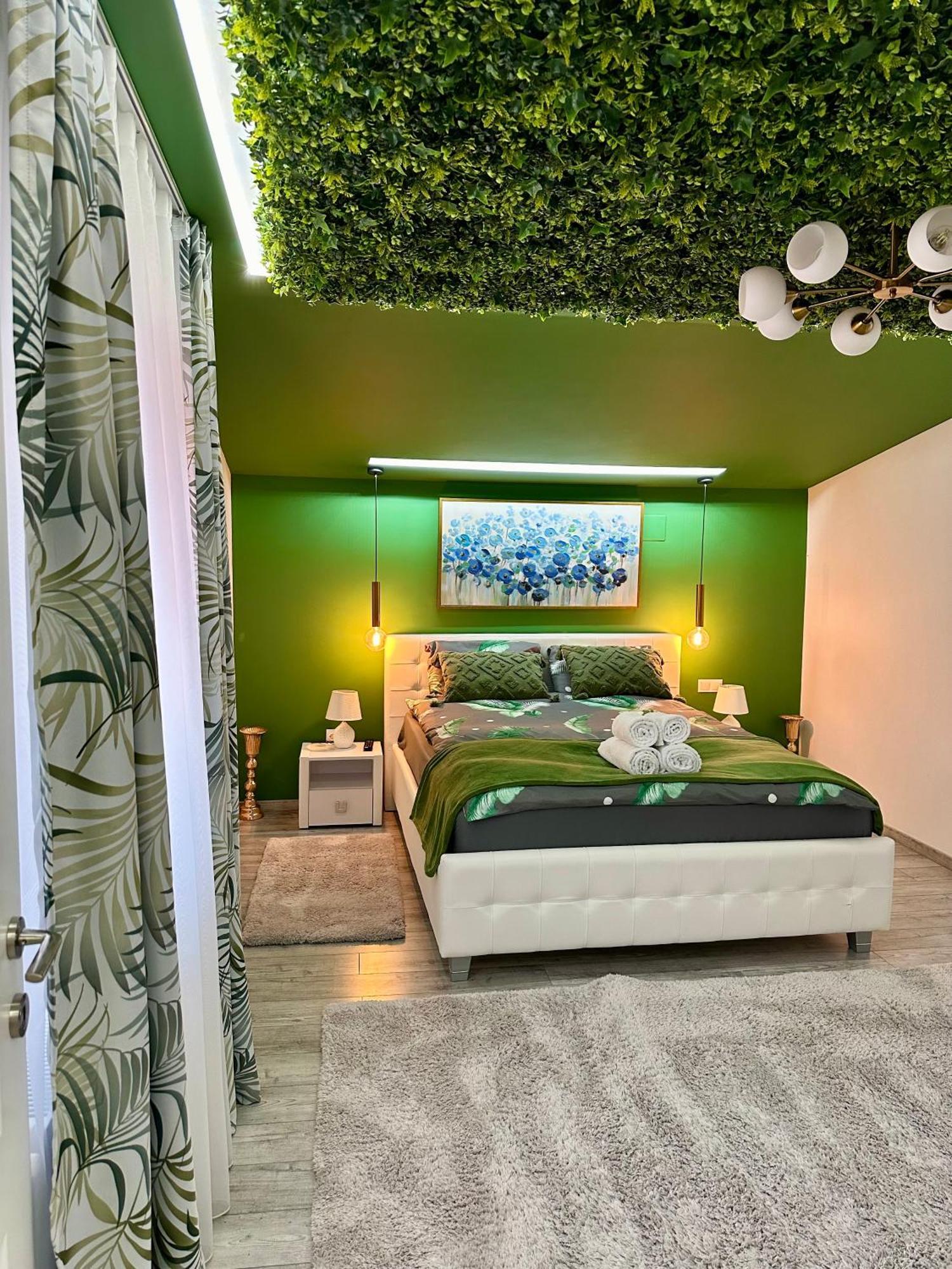Deyinn Guest House Centrum ทูร์ดา ภายนอก รูปภาพ