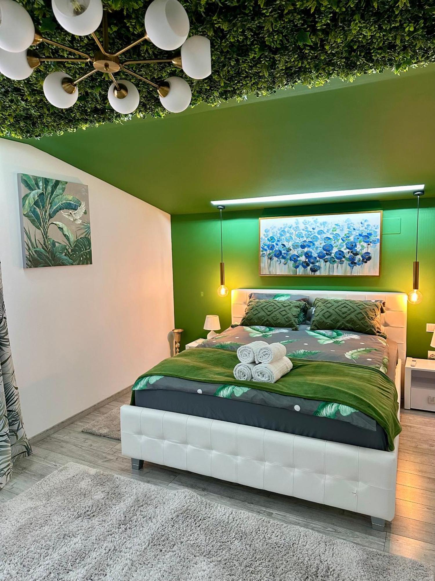 Deyinn Guest House Centrum ทูร์ดา ภายนอก รูปภาพ